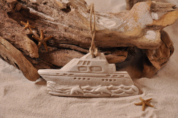 SAND ORNAMENT, CHRISTMAS TREE ORNAMENT, TROPICAL CHRISTMAS DECORATIONS, COASTAL ORNAMENT, SAND ORNAMENT, TROPICAL ORNAMENT, ARENOPHILE, SANTA, CHRISTMAS ORNAMENT, BOAT, YACHT, DOLPHIN