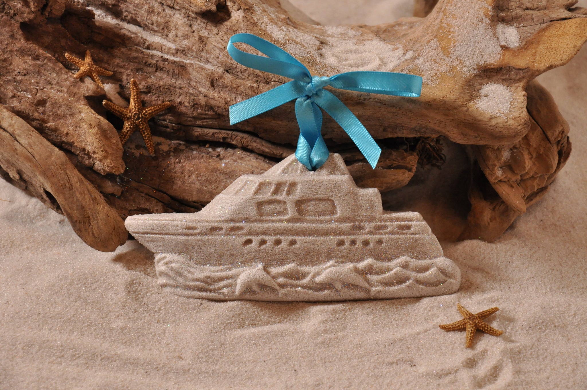 SAND ORNAMENT, CHRISTMAS TREE ORNAMENT, TROPICAL CHRISTMAS DECORATIONS, COASTAL ORNAMENT, SAND ORNAMENT, TROPICAL ORNAMENT, ARENOPHILE, SANTA, CHRISTMAS ORNAMENT, BOAT, YACHT, DOLPHIN