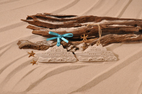 SAND ORNAMENT, CHRISTMAS TREE ORNAMENT, TROPICAL CHRISTMAS DECORATIONS, COASTAL ORNAMENT, SAND ORNAMENT, TROPICAL ORNAMENT, ARENOPHILE, SANTA, CHRISTMAS ORNAMENT, BOAT, YACHT, DOLPHIN